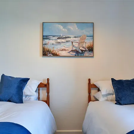 Finest Retreats - No 5 Harlequin *